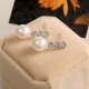 Pendientes plateados con perla y 3 cristales