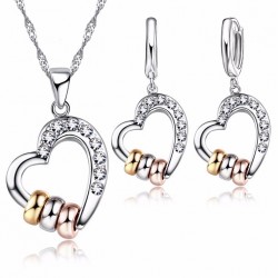Conjunto Collar y pendientes Corazón con tres anillos