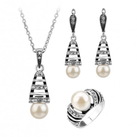 Conjunto de Collar, Pendientes y anillo con perla y plata antigua