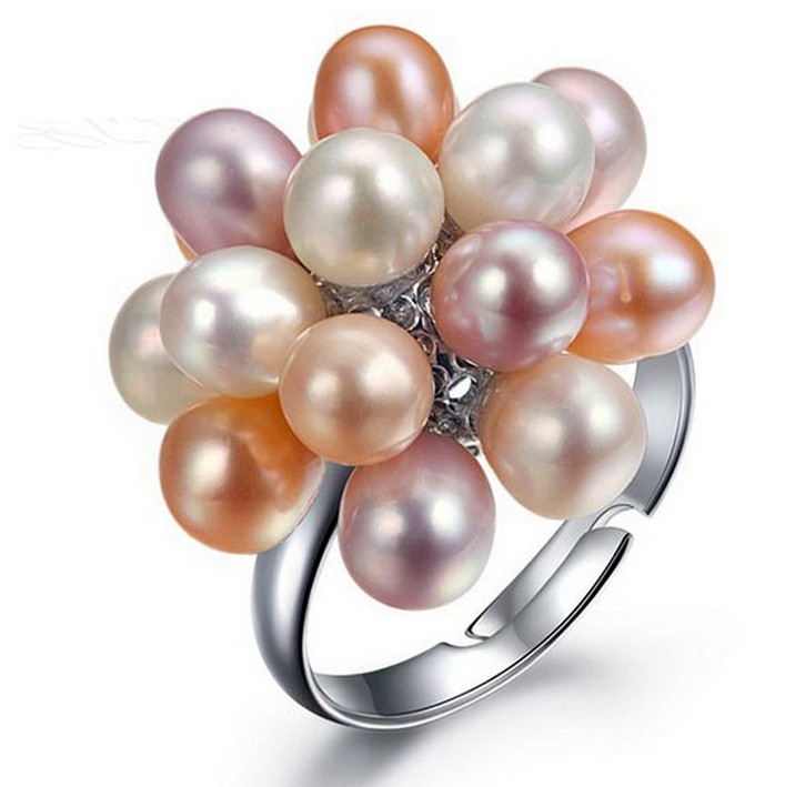 Beautiful Natural White Pearl Ring Floral
