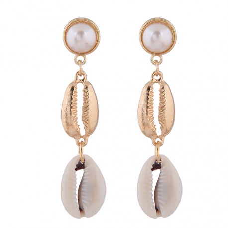 Fachion Earrings With Natural Seashells