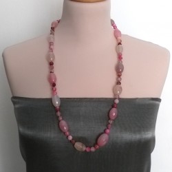 Collar artesanal de piedras naturales ágata rosa o marrón