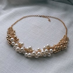 Faux Imitation Pearl Necklace with Golden Metal Beads