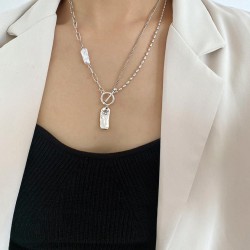 Collar de moda mujer de metal plateado y perla Biwa acrílica