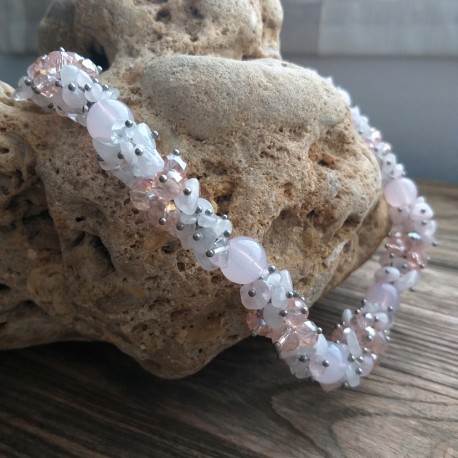 Necklace with semiprecious stone beads Tahiti